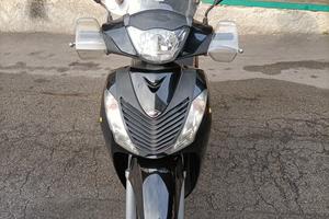 Honda sh 125 nero 