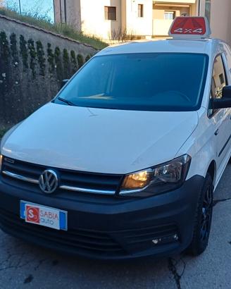 VOLKSWAGEN CADDY 2.0 TDI 122cv 4 MOTION "ALLESTIT
