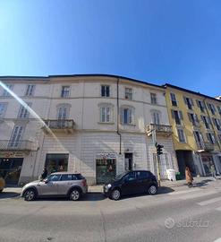Palazzo / Stabile di 850 m² a Cremona