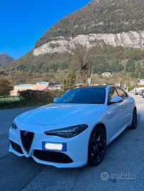 ALFA ROMEO Giulia (2016) - 2017