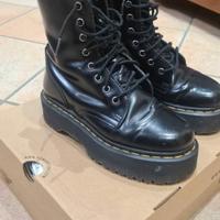 Dr Martens jadon