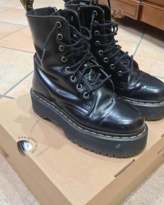 Dr Martens jadon