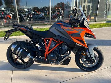 KTM 1290 Super Duke GT