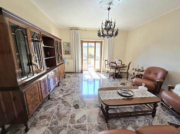 3 LOCALI A NAPOLI