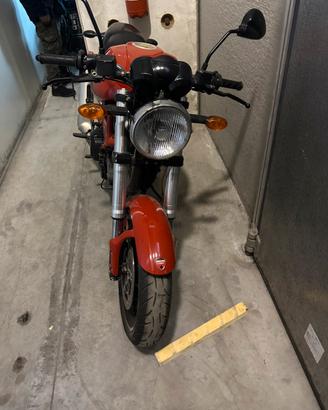 Ducati monster 695 pochi chilometri