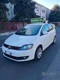VOLKSWAGEN
 Golf Plus
 GPL 2013