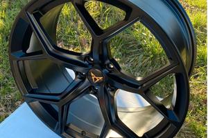 Set cerchi in lega da 19 dedica CUPRA VZ5