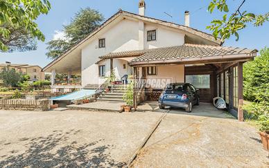 VILLA UNIFAMILIARE AD ANGUILLARA SABAZIA