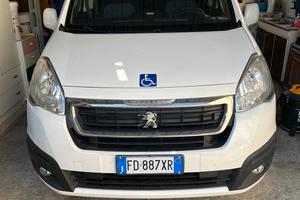 partner tipee modificato per trasporto disab