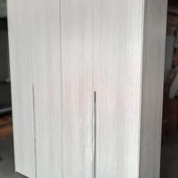 ARMADIO MODERNO – MARCA "LINEA ARREDO"