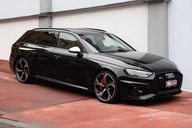Audi RS4 Avant Dynamic Plus Pack (Carbo/DRC/SportD