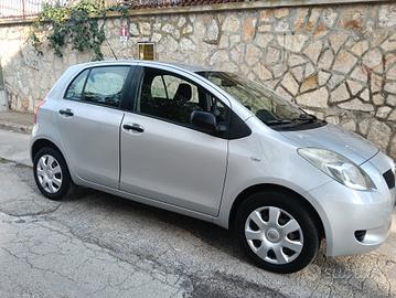 Toyota Yaris 1.0 5 porte Now km.120000 ORIG. FULL.