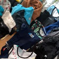 27 capi d’abbigliamneto