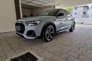 Audi A1 allstreet Identity Contrast 30 TFSI 110 CV