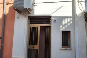 Mono locale Avola (SR)