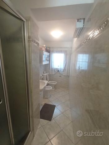 Stanza singola con bagno privato