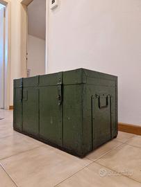 Baule antico in legno