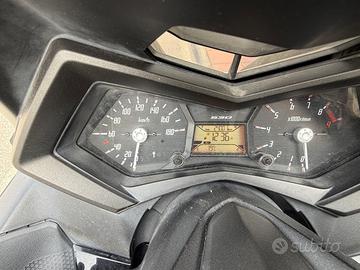 Yamaha t Max 530