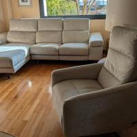 divano e poltrona con relax