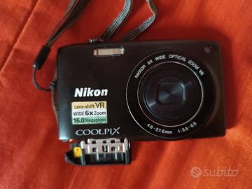 fotocamera digitale nikon