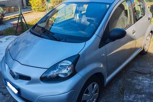 Toyota Aygo 1.0 12V VVT-i 5 porte Sol Connect
