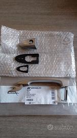 Maniglia esterna porta anteriore