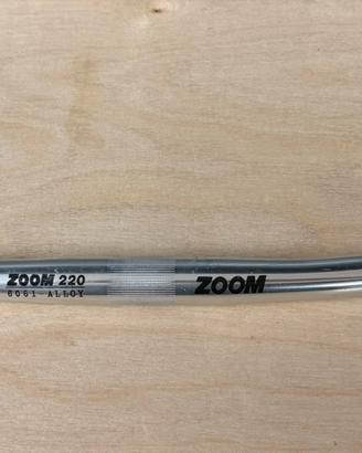 Manubrio zoom 220