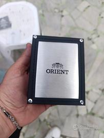scatola orient per orologi nuova completa di tutto