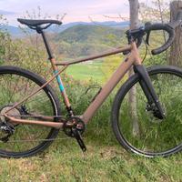 GRAVEL ELETTRICA GT AMP tg M