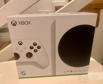 Xbox Series S 512GB console e controller