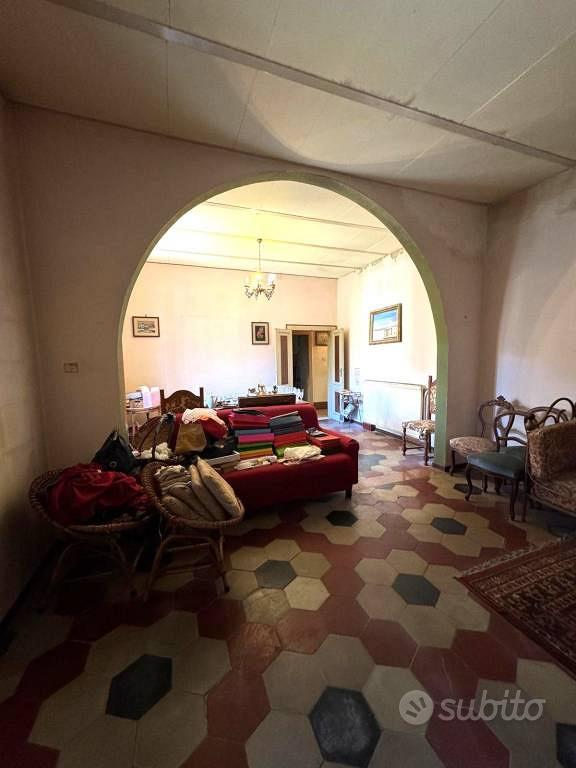 Casa – Limiti dii Greccio, Spinacceto - Altro