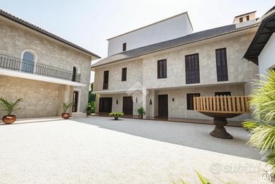 2 LOCALI A OGGIONO