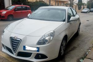 Alfa Romeo Giulietta 1.6 JTDm-2 105 CV Exclusive