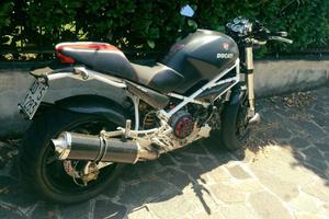Ducati Moster 900