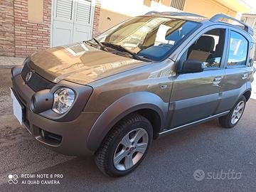 Fiat Panda  CROSS 1.3 Multijet 4X4 clima 