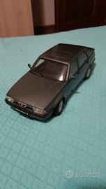Modellino alfa romeo 75