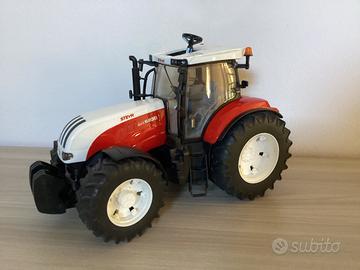 Trattore Giocattolo BRUDER TRATTORE FORESTALE STEYR CVT 6230 Con Carro -  Zilio Luca D.I.