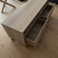 Mobile TV Besta Ikea