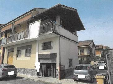 Immobile in asta di 187 m² con 4 locali e box auto