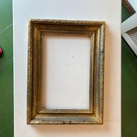 Antica cornice in legno