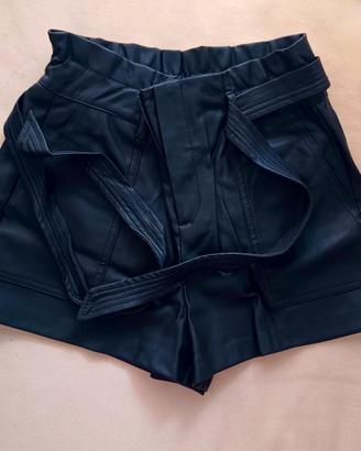 Pantaloncino ecopelle Zara