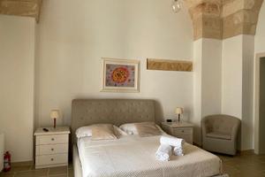 CAMERA familiare a VEGLIE AGOSTO