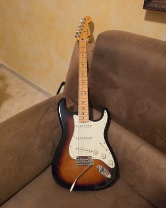 Fender Stratocaster 75 th mex.