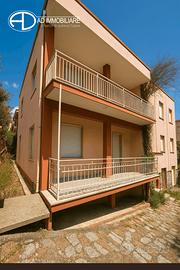 Intero fabbricato fronte ospedale san francesco