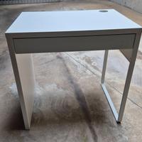 scrivania e sedia per bambini e ragazzi