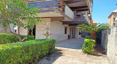 Last second SETTEMBRE Torvaianica 100 MT dal mare