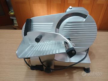 Affettatrice semiprofessionale 