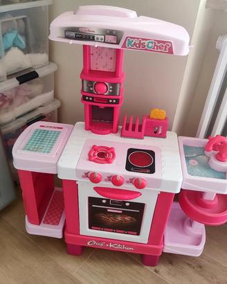 cucina giocattolo con accessori
