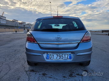 Opel Astra 1.7 110cv