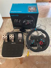 Logitech G29 Driving Force volante piu pedali